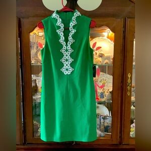 Vince Camuto Swirl NWT Appliqué Sheath Dress Trendy Split Neck~8